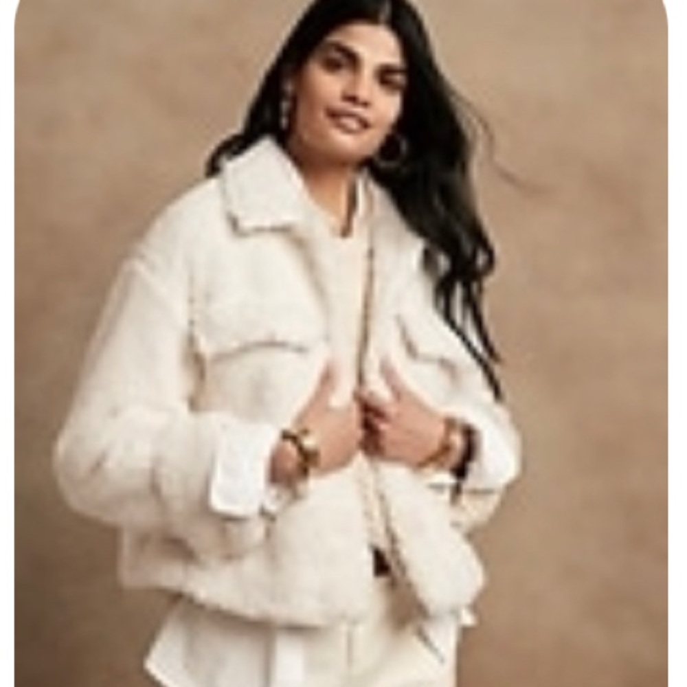 Like New Banana  Republic Cropped Sherpa Trucker Jacket